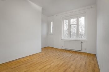 Jeden z neprůchozích pokojů - Pronájem bytu 3+kk v osobním vlastnictví 80 m², Praha 6 - Bubeneč