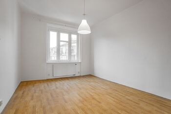 Druhý neprůchozí pokoj - Pronájem bytu 3+kk v osobním vlastnictví 80 m², Praha 6 - Bubeneč