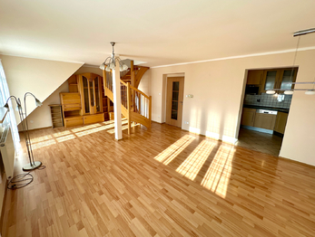 Prodej bytu 4+kk v osobním vlastnictví 107 m², Praha 10 - Strašnice