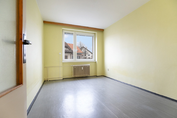 Prodej bytu 3+1 v osobním vlastnictví 83 m², Praha 5 - Smíchov