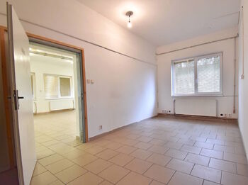 Pronájem výrobních prostor 452 m², Otvice