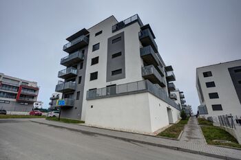 axonometrie domu do - Pronájem bytu 1+kk v osobním vlastnictví 39 m², Brno