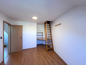 Pronájem domu 135 m², Kounice