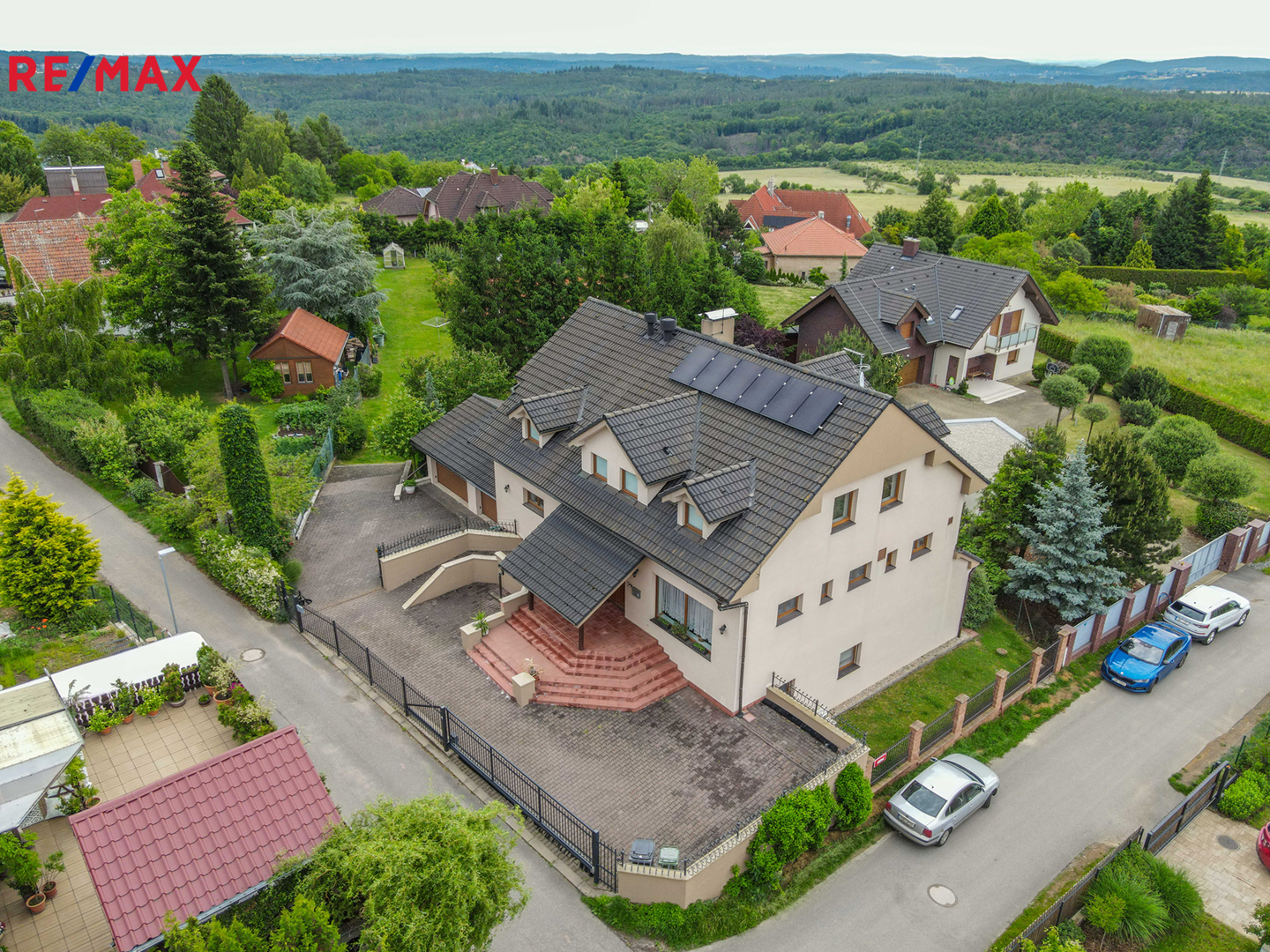 Prodej domu, 420 m2, Černolice