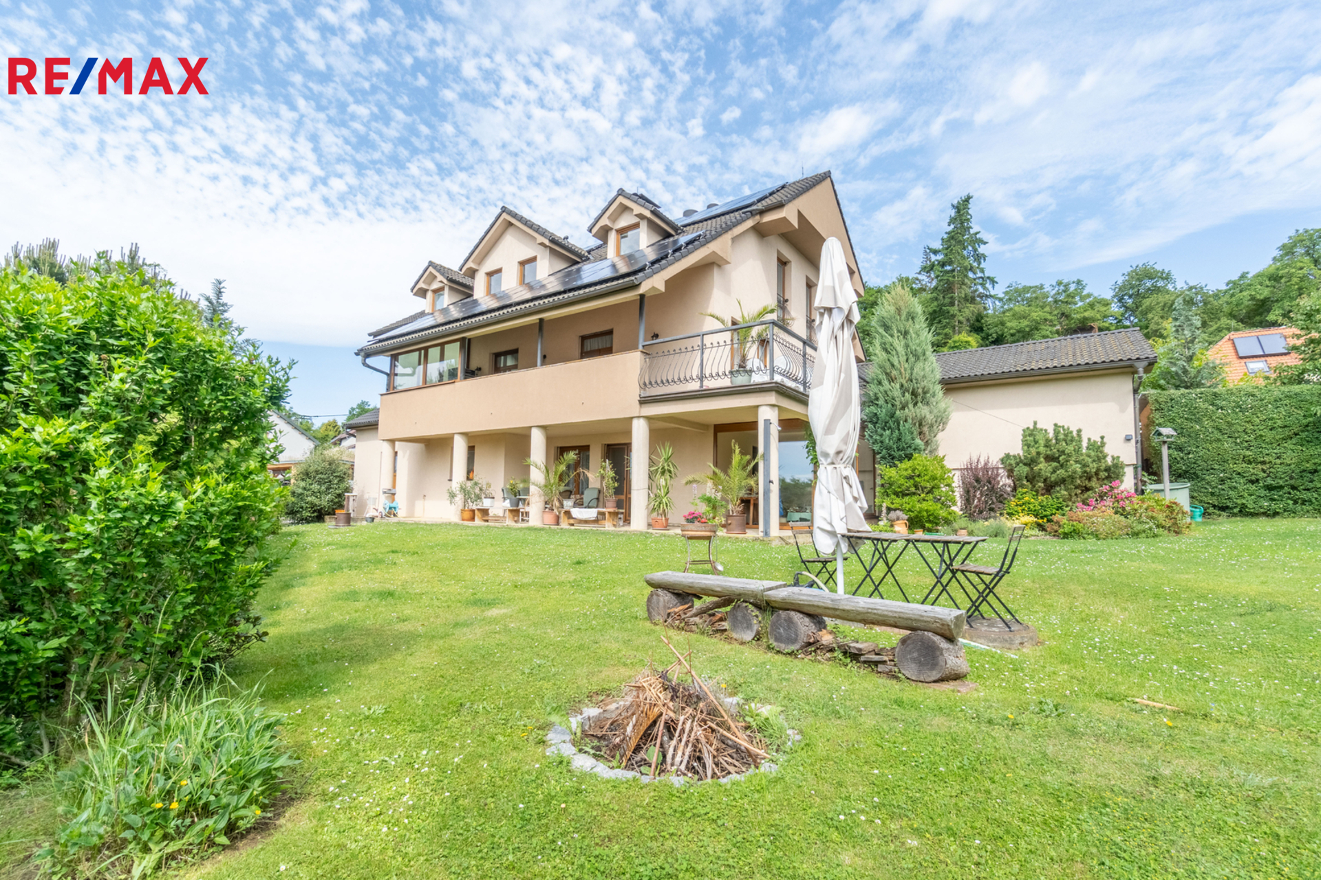 Prodej domu, 420 m2, Černolice