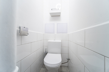 Samostatné WC - Prodej bytu 3+1 v osobním vlastnictví 66 m², Český Brod