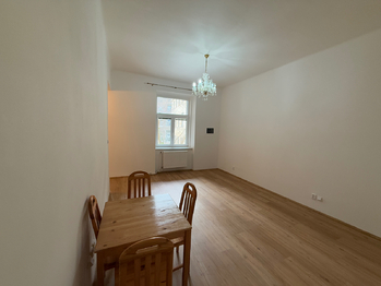 Obývací pokoj s kuchyní - Pronájem bytu 2+kk v osobním vlastnictví 65 m², Brno