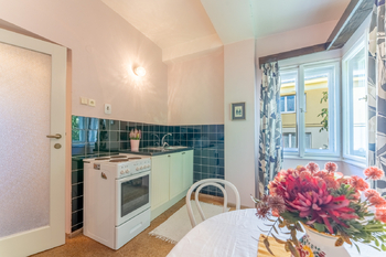 2.NP - kuchyň - Prodej domu 171 m², Praha 10 - Hostivař