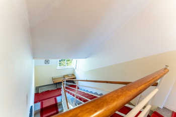 3.NP - centrální schodiště - Prodej domu 171 m², Praha 10 - Hostivař