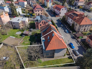 boční pohled - Prodej domu 210 m², Praha 10 - Hostivař