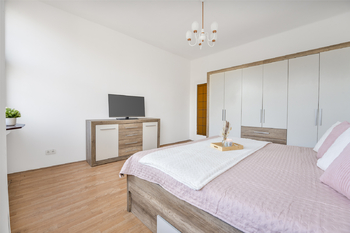 Prodej bytu 2+1 v osobním vlastnictví 84 m², Praha 1 - Staré Město