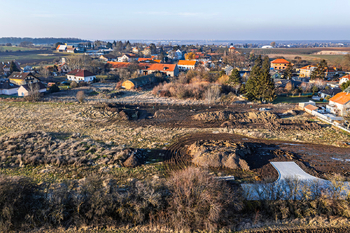 Prodej pozemku 11703 m², Sibřina