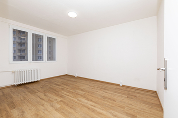 pokoj - Pronájem bytu 2+1 v družstevním vlastnictví 55 m², Roudnice nad Labem