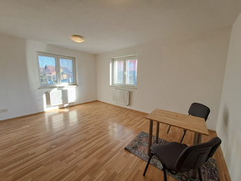 Pronájem bytu 2+kk v družstevním vlastnictví 48 m², České Budějovice