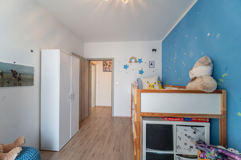 Dětský pokoj - Prodej domu 84 m², Unhošť