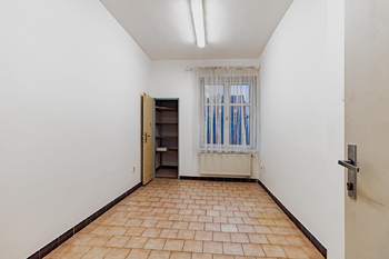 Pronájem obchodních prostor 94 m², Praha 6 - Břevnov