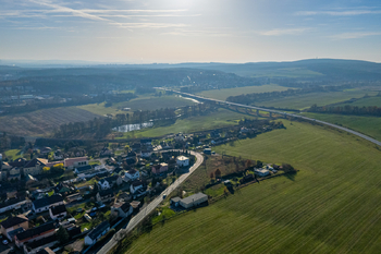 Prodej pozemku 1528 m², Třemošná