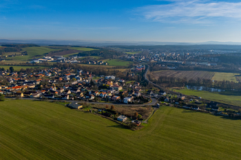 Prodej pozemku 1528 m², Třemošná