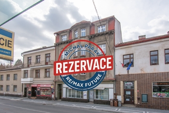 Prodej nájemního domu 410 m², Úpice