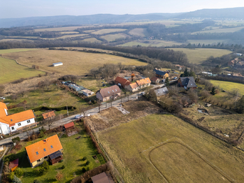 Prodej pozemku 1075 m², Svinaře