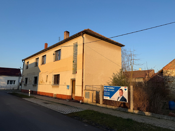 Prodej domu 1045 m², Libochovice