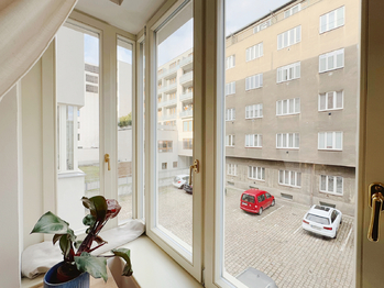 Pronájem bytu 2+kk v osobním vlastnictví 49 m², Praha 8 - Karlín