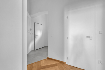 Prodej bytu 2+1 v osobním vlastnictví 56 m², Praha 5 - Smíchov