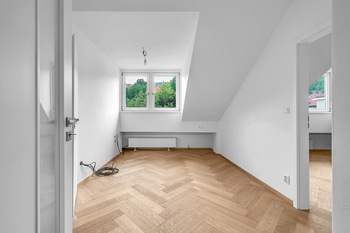 Prodej bytu 2+1 v osobním vlastnictví 77 m², Praha 5 - Smíchov