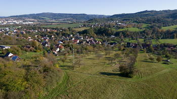 Prodej pozemku 7010 m², Poličná