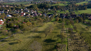 Prodej pozemku 7010 m², Poličná