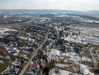 Prodej pozemku 968 m², Lačnov