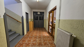 Pronájem skladovacích prostor 330 m², Krakovany