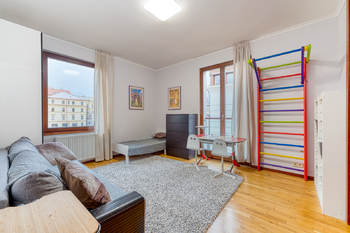 Pronájem bytu 5+1 v osobním vlastnictví 182 m², Praha 2 - Vinohrady