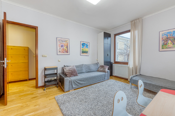 Pronájem bytu 5+1 v osobním vlastnictví 182 m², Praha 2 - Vinohrady