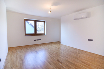 Prodej bytu 3+kk v osobním vlastnictví 239 m², Valtice