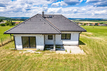 Prodej pozemku 1282 m², Rpety