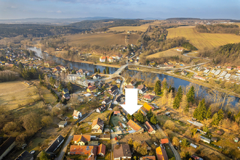 Pohled na polohu v Kolodějích, vzadu řeka Lužnice. - Prodej domu 190 m², Týn nad Vltavou