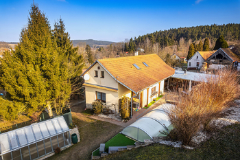 Celkový pohled z ptačí perspektivy. - Prodej domu 190 m², Týn nad Vltavou 