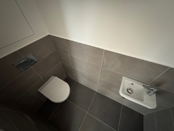 WC - Prodej bytu 3+kk v osobním vlastnictví 76 m², Brno