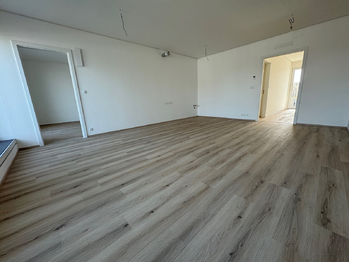 Obývací pokoj - Prodej bytu 4+kk v osobním vlastnictví 119 m², Brno