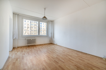 Pokoj celý - Pronájem bytu 1+kk v družstevním vlastnictví 30 m², Praha 4 - Chodov