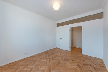 Prodej bytu 3+kk v osobním vlastnictví 61 m², Praha 10 - Strašnice