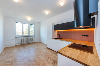 Prodej bytu 3+kk v osobním vlastnictví 61 m², Praha 10 - Strašnice