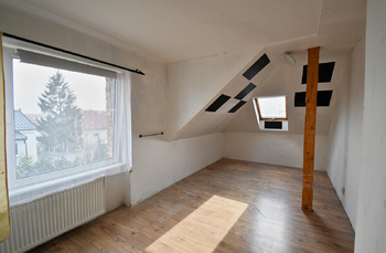 POKOJ 1 V PATŘE - Prodej domu 180 m², Praha 6 - Řepy