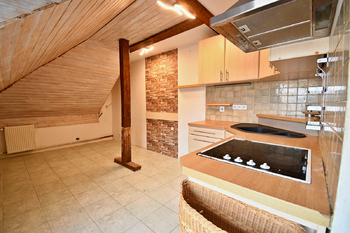KUCHYNĚ V PATŘE - Prodej domu 180 m², Praha 6 - Řepy