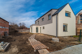 Prodej domu 129 m², Veltrusy