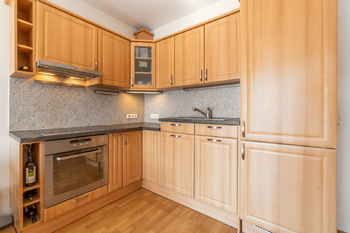 Prodej bytu 2+kk v osobním vlastnictví 57 m², Praha 8 - Libeň