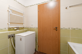 Prodej bytu 2+kk v osobním vlastnictví 57 m², Praha 8 - Libeň