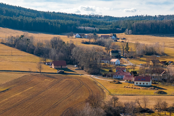 Prodej pozemku 2750 m², Habří