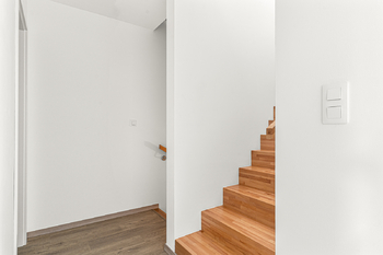 Prodej domu 211 m², Praha 5 - Zbraslav